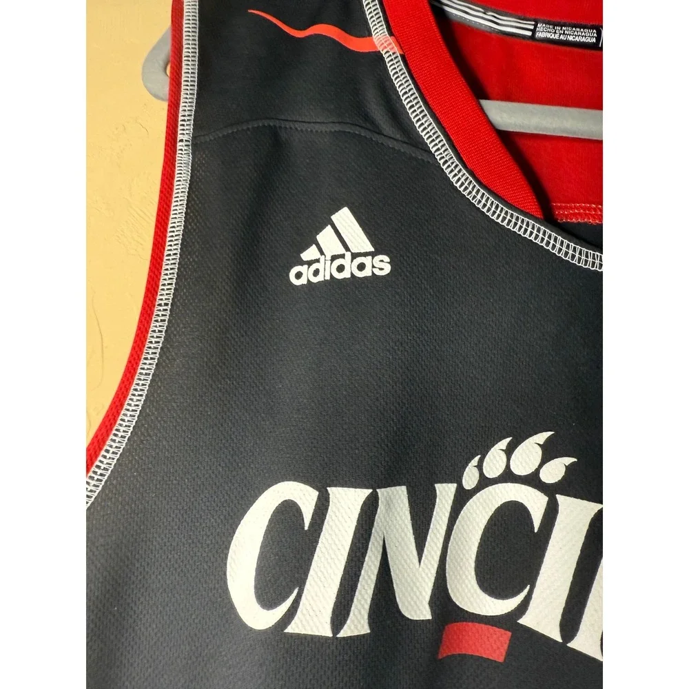 Adidas Cincinnati Bearcats basketball jersey men's‎ smal
